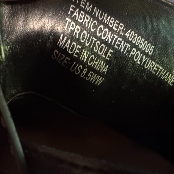 Torrid Women's Black Slingback 8.5 WW - Picture 2 of 2